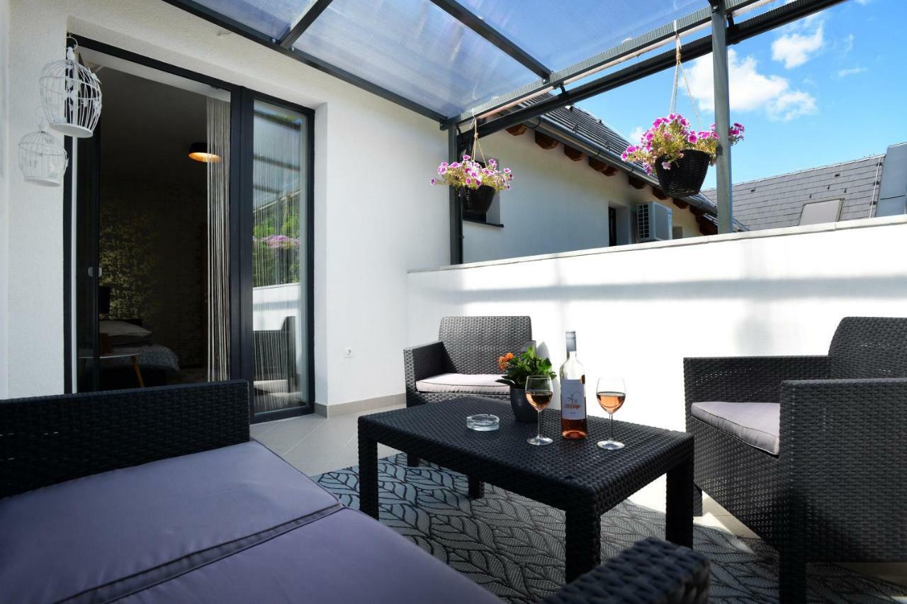One Luxury Suites Erlau Exterior foto